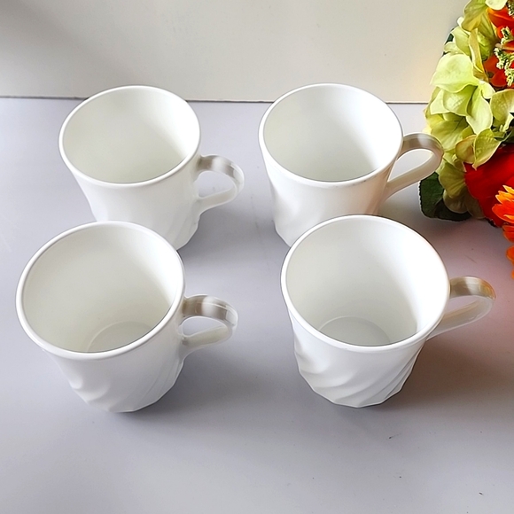8 piece of Corelle/Corning Swirl Pattern 4 Saucers & 4 Coffee/Tea Mugs. USA - Picture 9 of 13